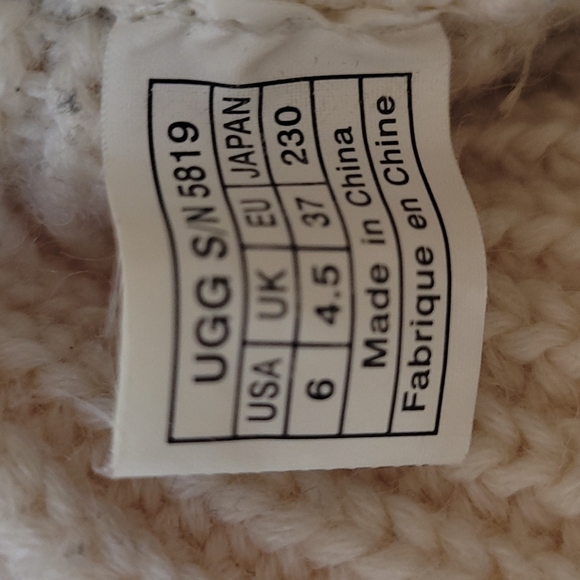 Ugg Classic Cardy Tall Women's Badge Boots - Picture 10 of 11